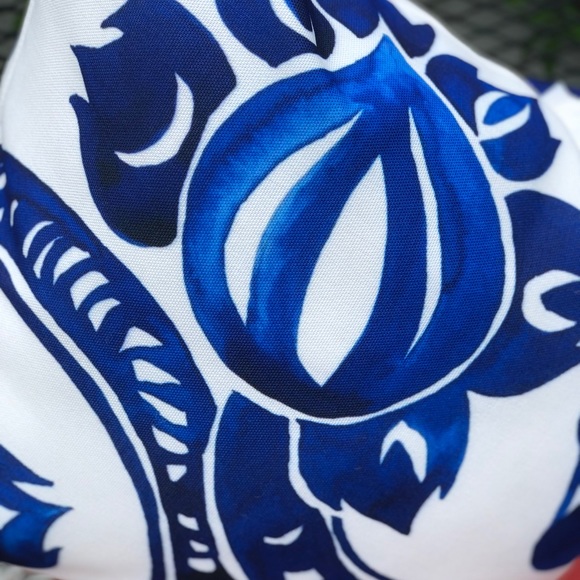 Outdoor & Indoor, Pillow. Custom made. Pre-stuffed - Picture 3 of 8